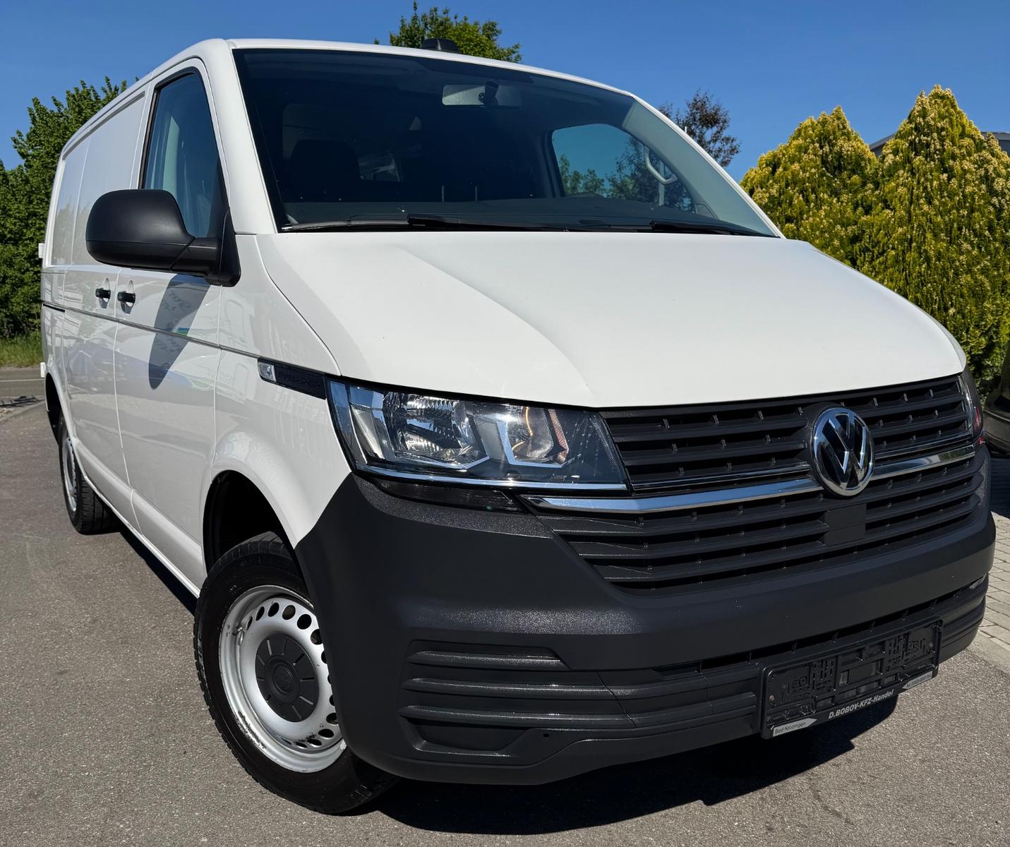 Volkswagen T6.1 Transporter 2xSchiebetüren Klima PDC