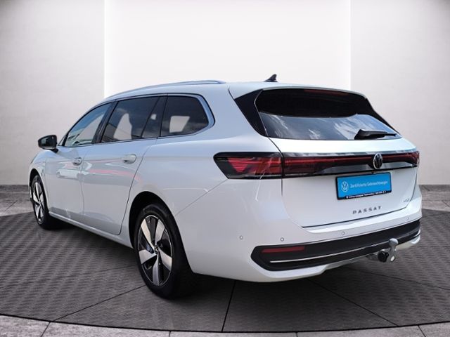 Fahrzeugabbildung Volkswagen Passat Variant 1.5 eTSI DSG Business LED ACC NAV