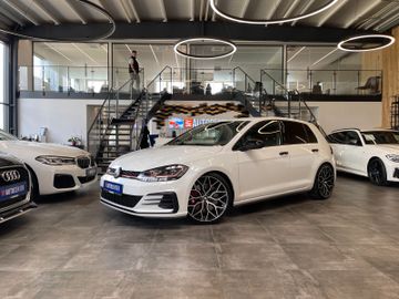 Volkswagen Golf VII Lim. GTI Performance *KAM*ACC*NAVI*PDC*