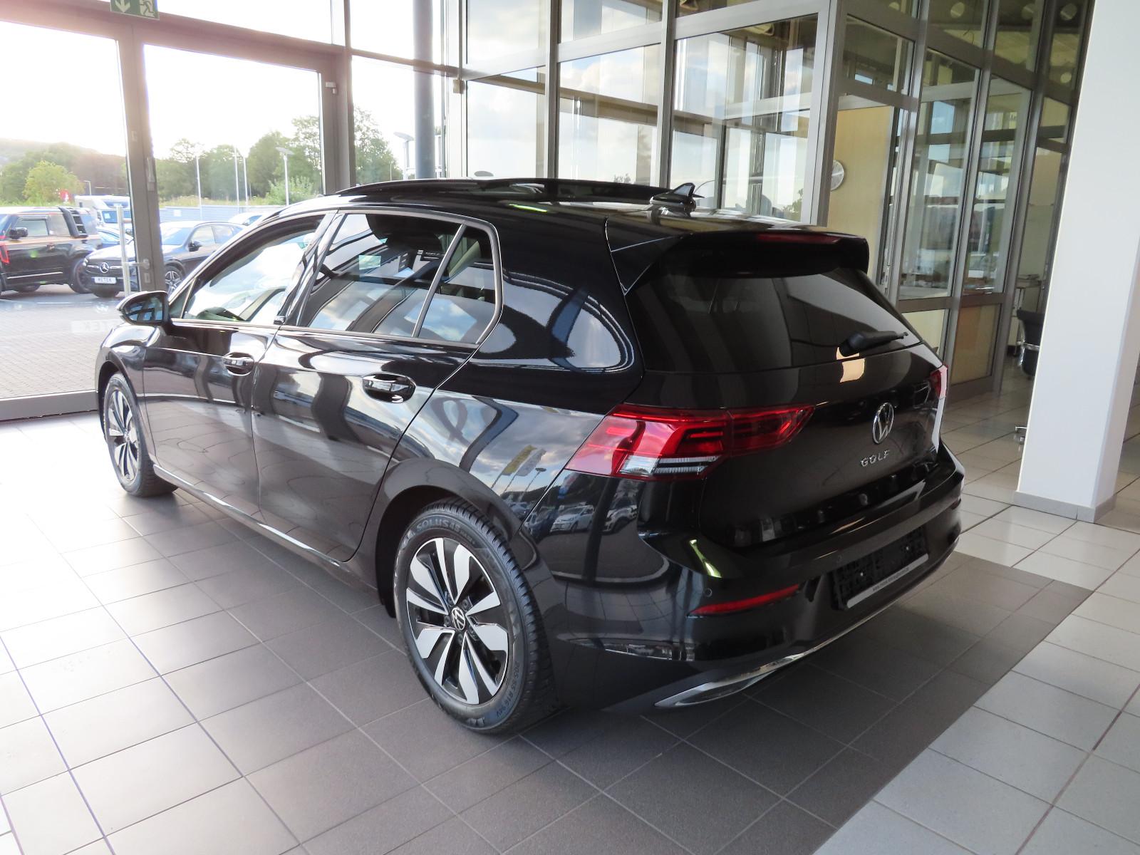 Volkswagen Golf VIII Lim. Move DSG PANO ACC AHK LED, миниатюра 2