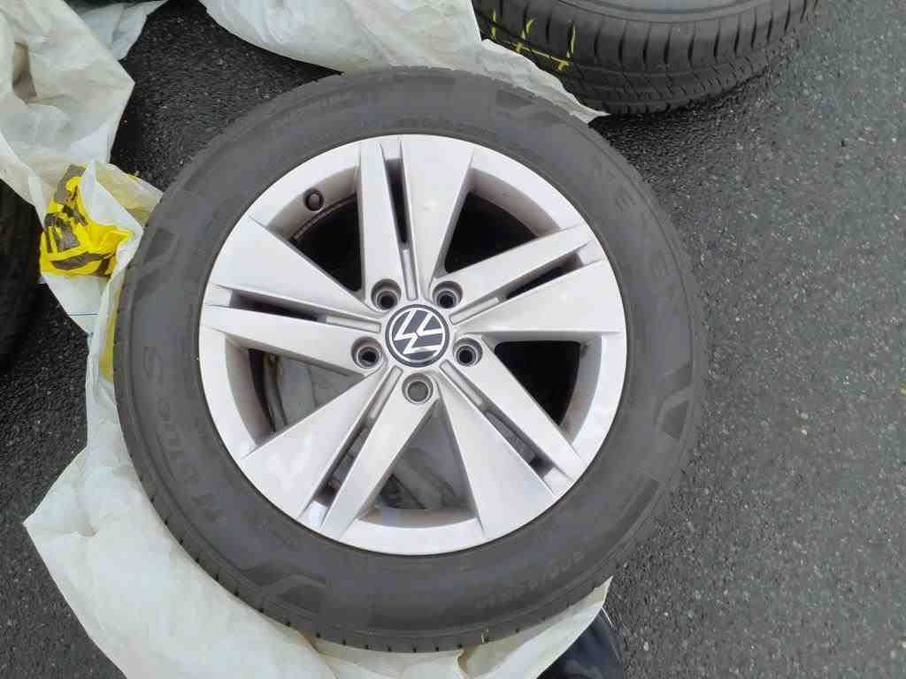 Fahrzeugabbildung Volkswagen Golf Variant Life eTSI DSG *Navi*PDC**LED*ACC*