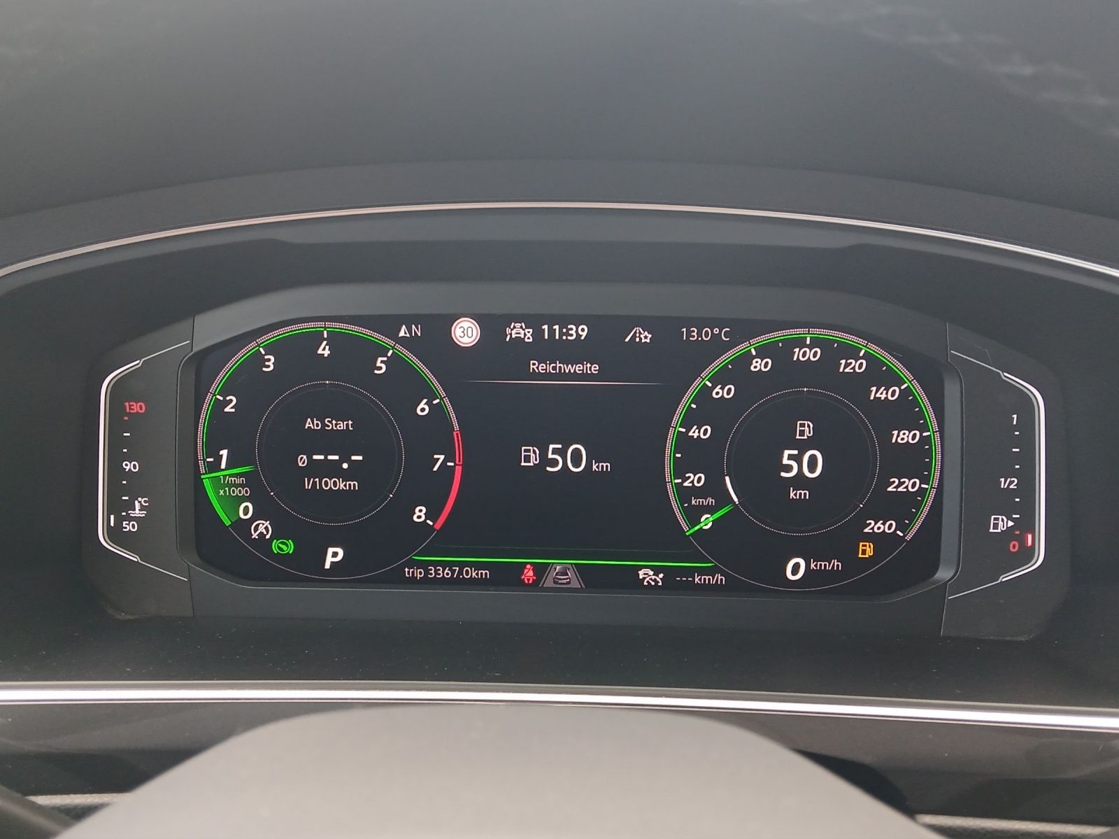 Fahrzeugabbildung Volkswagen Tiguan Allspace TSI R-Line DSG 4M Matrix AHK Nav