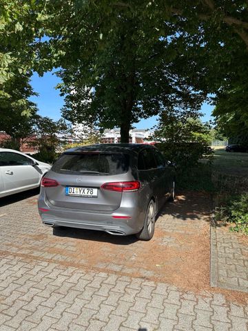 MERCEDES-BENZ Auto Mercedes Benz