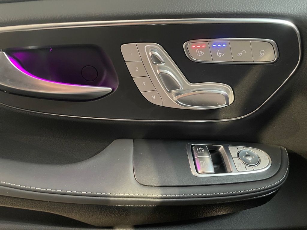 Fahrzeugabbildung Mercedes-Benz V 300 EXCLUSIVE lang 4x4 6x SHZ+Belüftg. 2,5tAHK