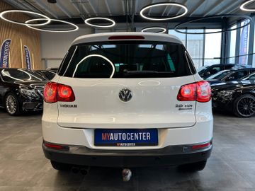 Volkswagen Tiguan Team 4Motion *2. Hand*Klima*SHZ*AHK*PDC*