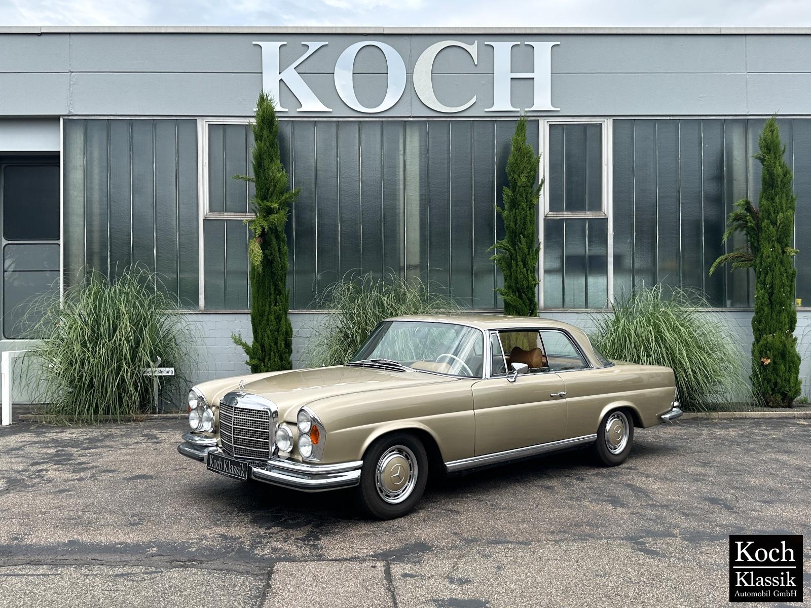 Mercedes-Benz W111 280 SE 3,5 Liter - Schiebedach