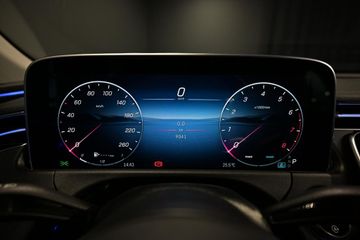 Mercedes E 200 - 9