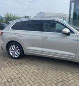 Volkswagen Touareg 3.0 V6 TDI 210kW 4MOT Tiptr. R-Line ...