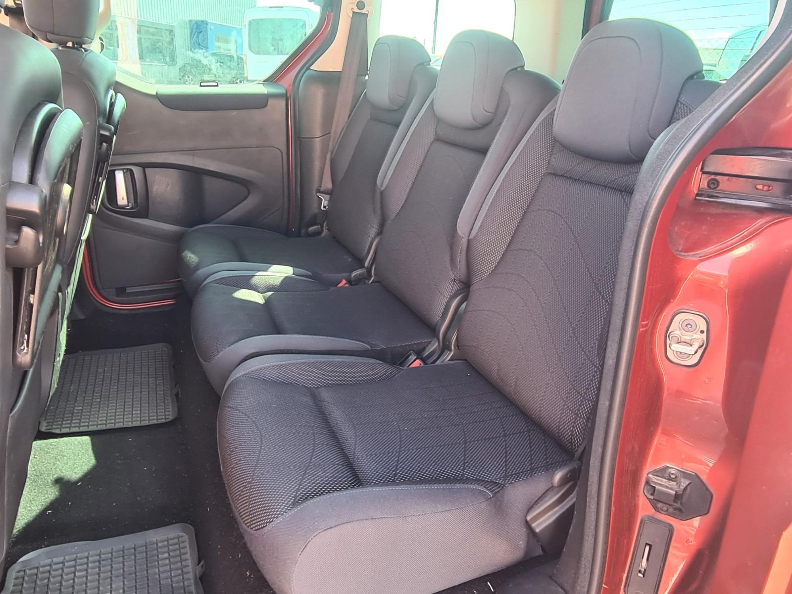 Peugeot Partner Tepee Family Klima 8fach Pano ZR neu