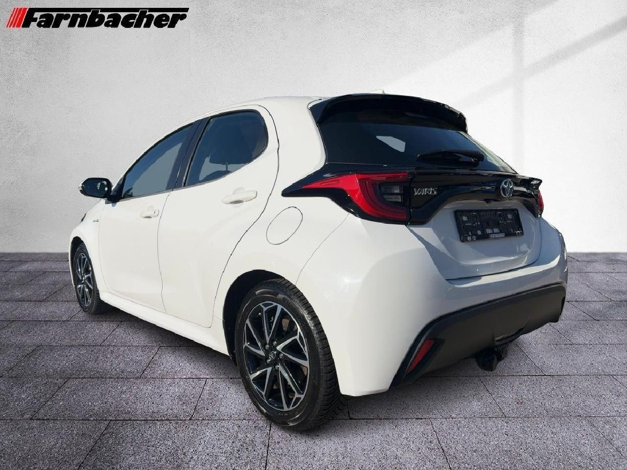 Fahrzeugabbildung Toyota Yaris 1,5 Hybrid Club *AHK+SHZ+Comfortpaket