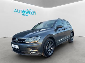 Volkswagen Tiguan - 1