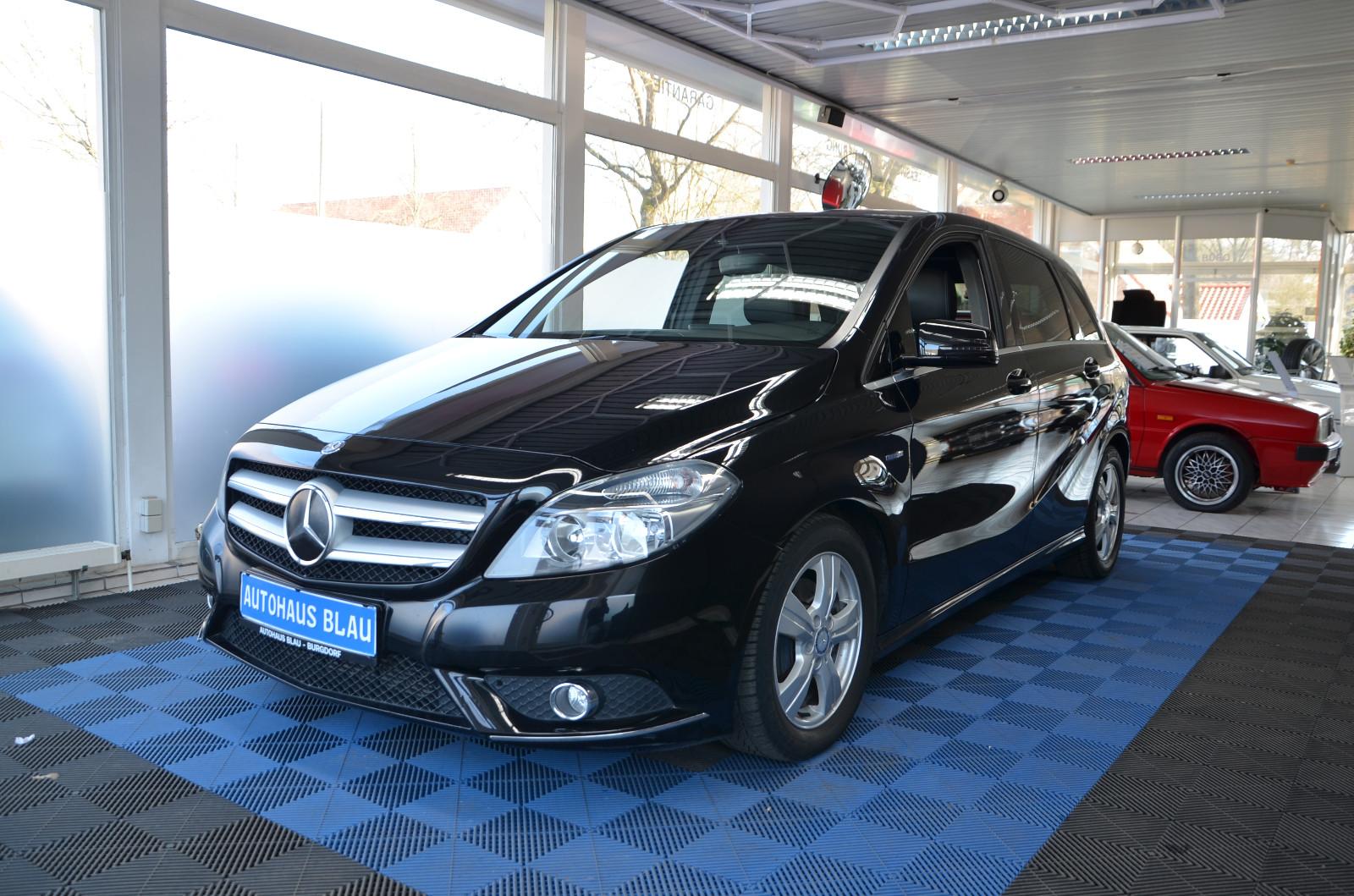 Mercedes-Benz B 180 *KLIMA*TEILLEDER*SITZHZG*ALLWETTER*TÜV NEU