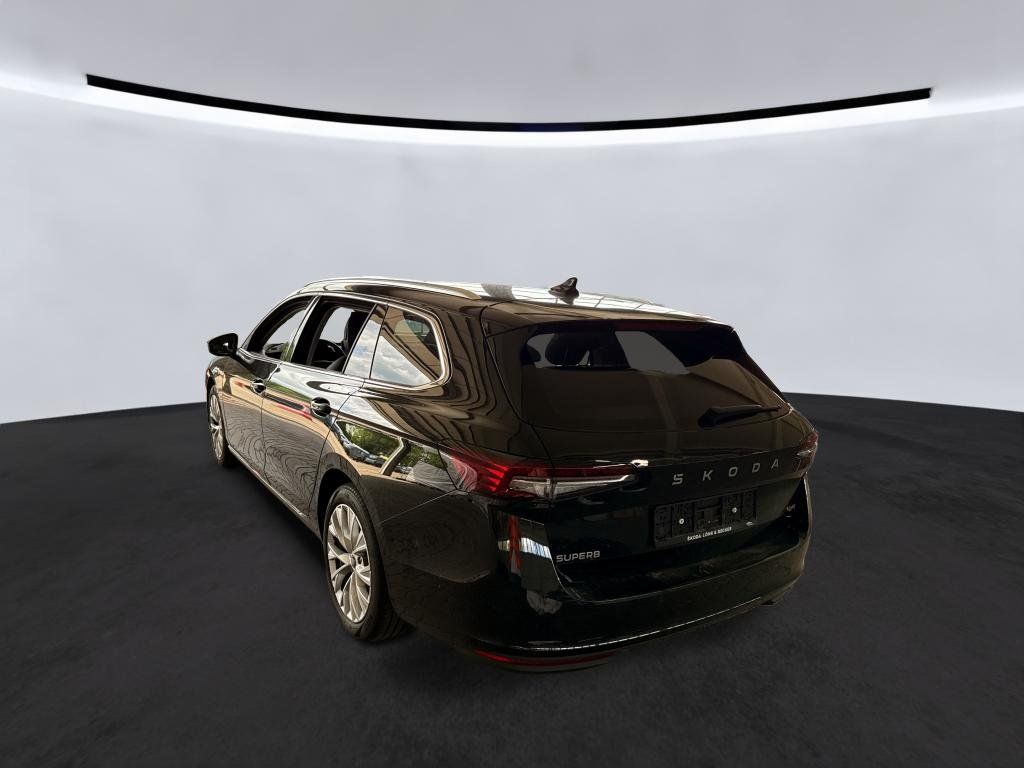 Fahrzeugabbildung SKODA Superb 2.0 TDI 4x4 Selection/AHK/DCC+/CANTON/ACC