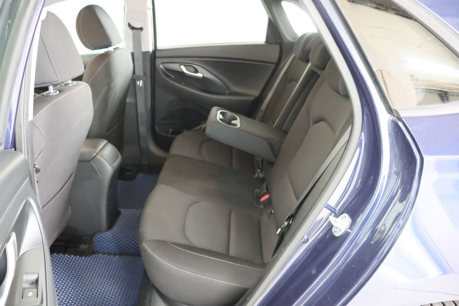 Fahrzeugabbildung Hyundai i30 1.4i * SHZ * Navi * DAB+ * Klima * YES!