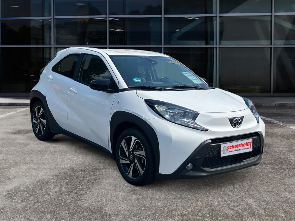 Fahrzeugabbildung Toyota Aygo X Play