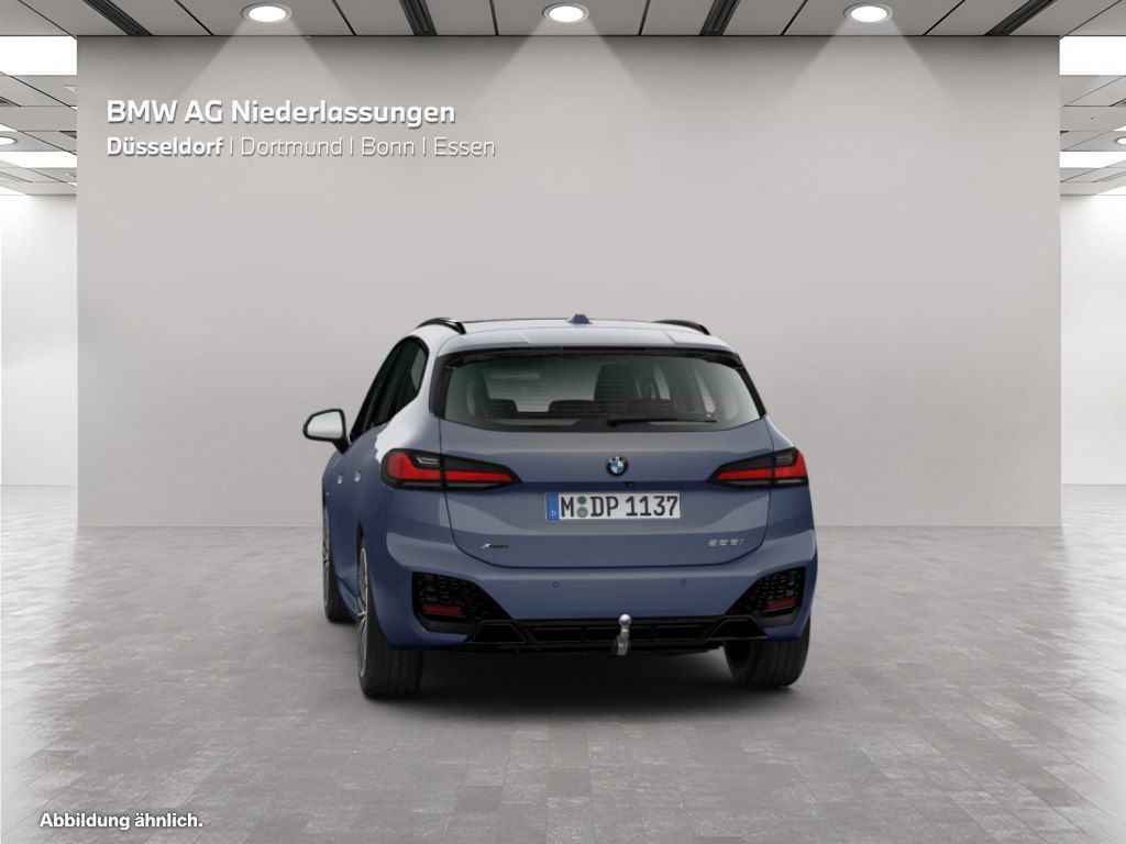 BMW 223 Active Tourer - Bild 10