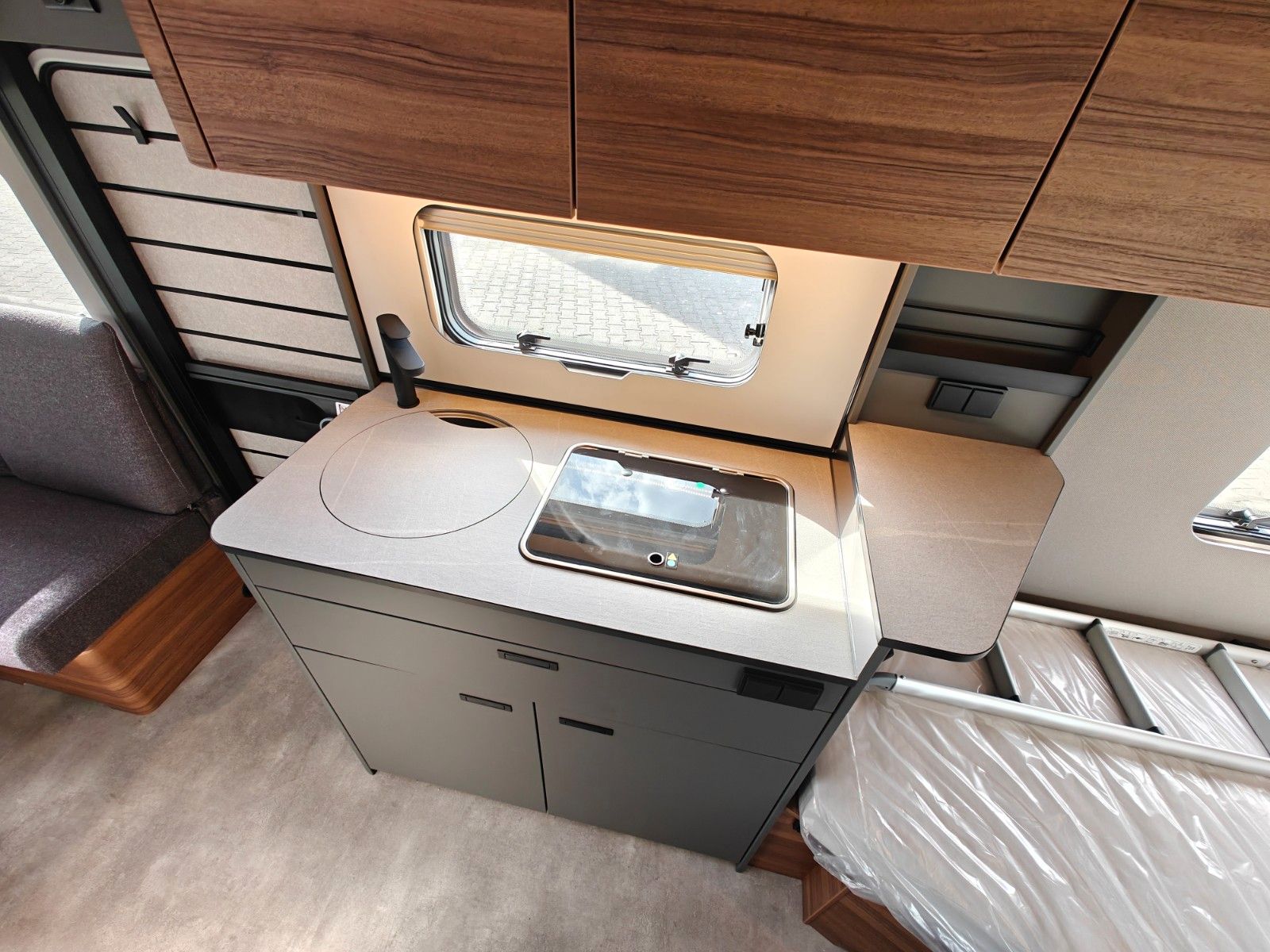 Fahrzeugabbildung HYMER / ERIBA / HYMERCAR Feeling 442 2026