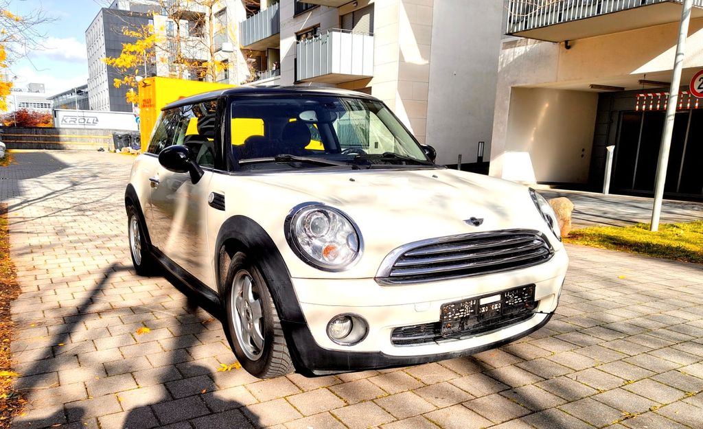 MINI Cooper C 2009