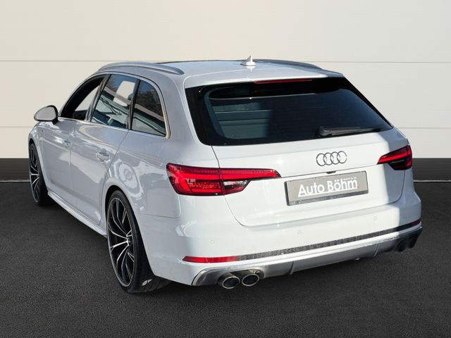 Audi S4 Avant 3.0 TFSI quattro+HUD+Pano+ACC+AHK+1.Han