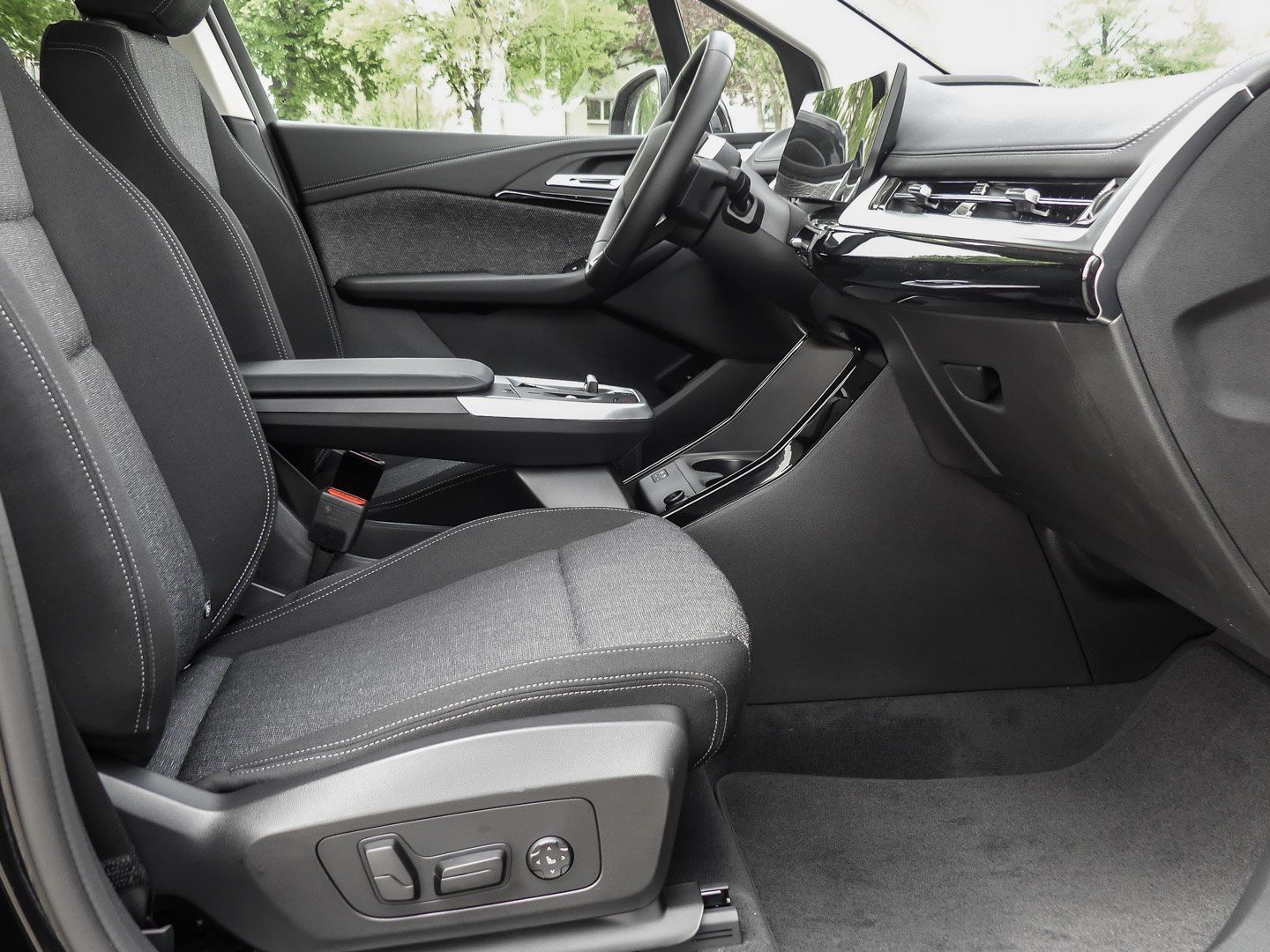 BMW 223 Active Tourer - Bild 6