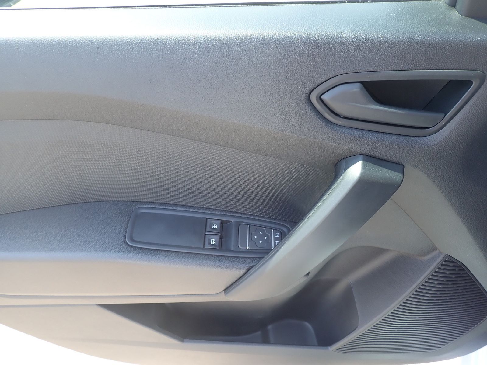 Fahrzeugabbildung Renault Kangoo Rapid Advance L2 Blue dCi 115 MY26