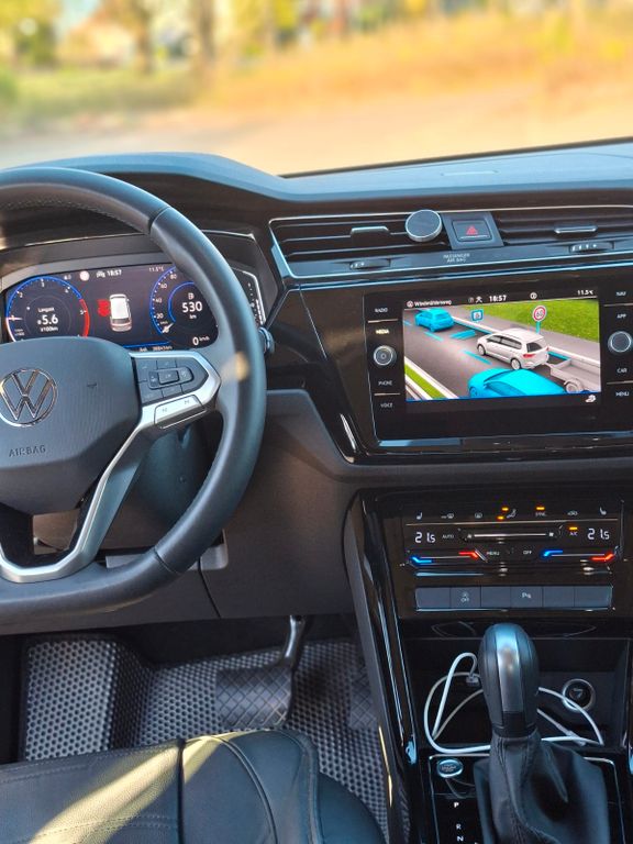 Image of Volkswagen Touran