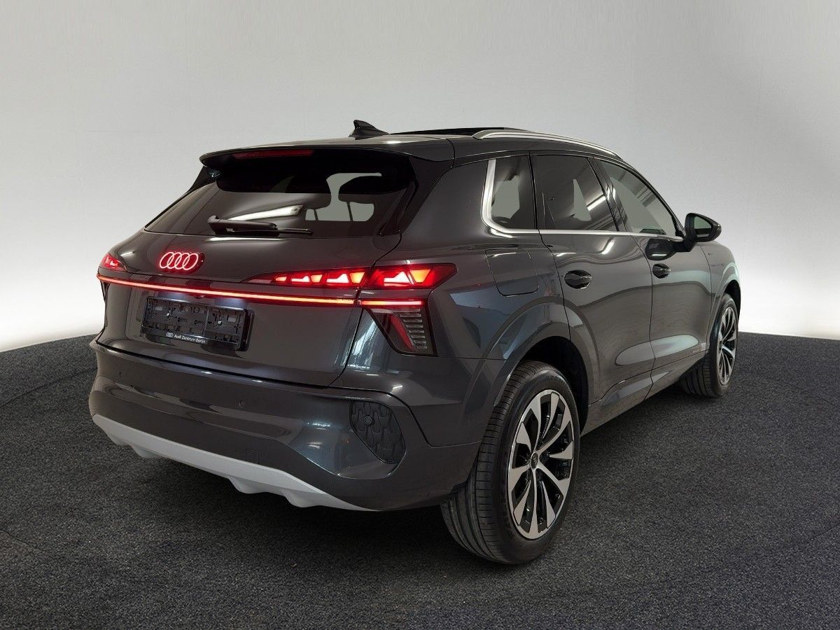 Audi Q3 e-hybrid S tronic foto 6