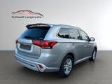 Mitsubishi Outlander PHEV Plus 4WD*Navi*RFK*SHZ*1.Hand* - Mitsubishi Outlander Plus mit Hybrid-Antrieb (Benzin/Elektro)