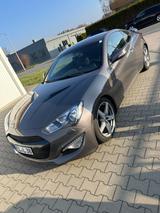 Hyundai Genesis Coupe Facelift 3.8 V6 8Gang Automatik - gebrauchte Hyundai Genesis aus dem Jahr 2013