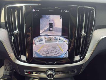 Volvo V60 Plus Dark B4 Mild-Hybrid Benzin*Head-Up*360 