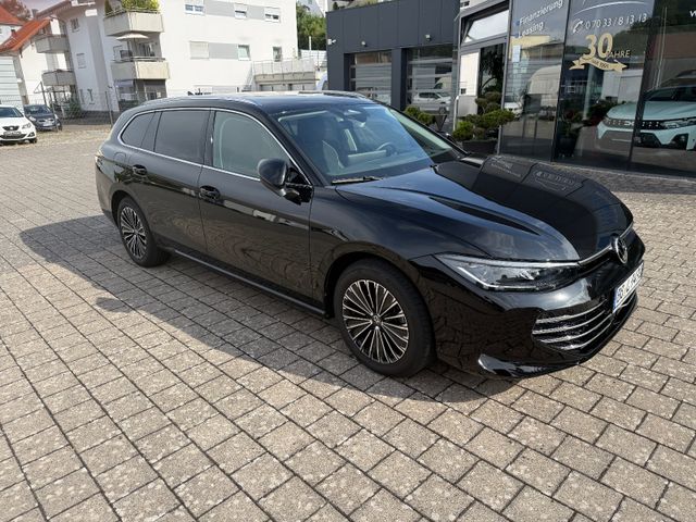 VW Passat 2.0 TDI DSG Elegance, AHK, 360°, 8 Fach