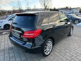 Mercedes-Benz B 250 *Euro 6*Led*Leder*SHZ*Automatik* - schwarze Mercedes-Benz B 250