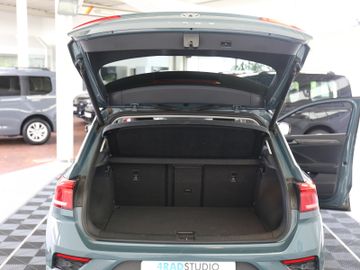 Volkswagen T-Roc 1.5TSI DSG IQ DRIVE PANORAMA KAMERA ACC