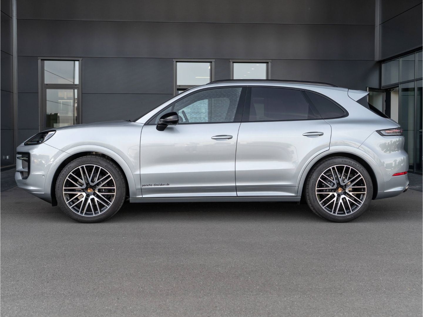 Porsche Cayenne Black Edition SportDesign Sportaga. 22'' imagem 2