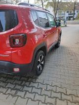 Jeep Renegade 2.0 MultiJet 125kW Trailhawk Allrad... - rote Jeep Renegade