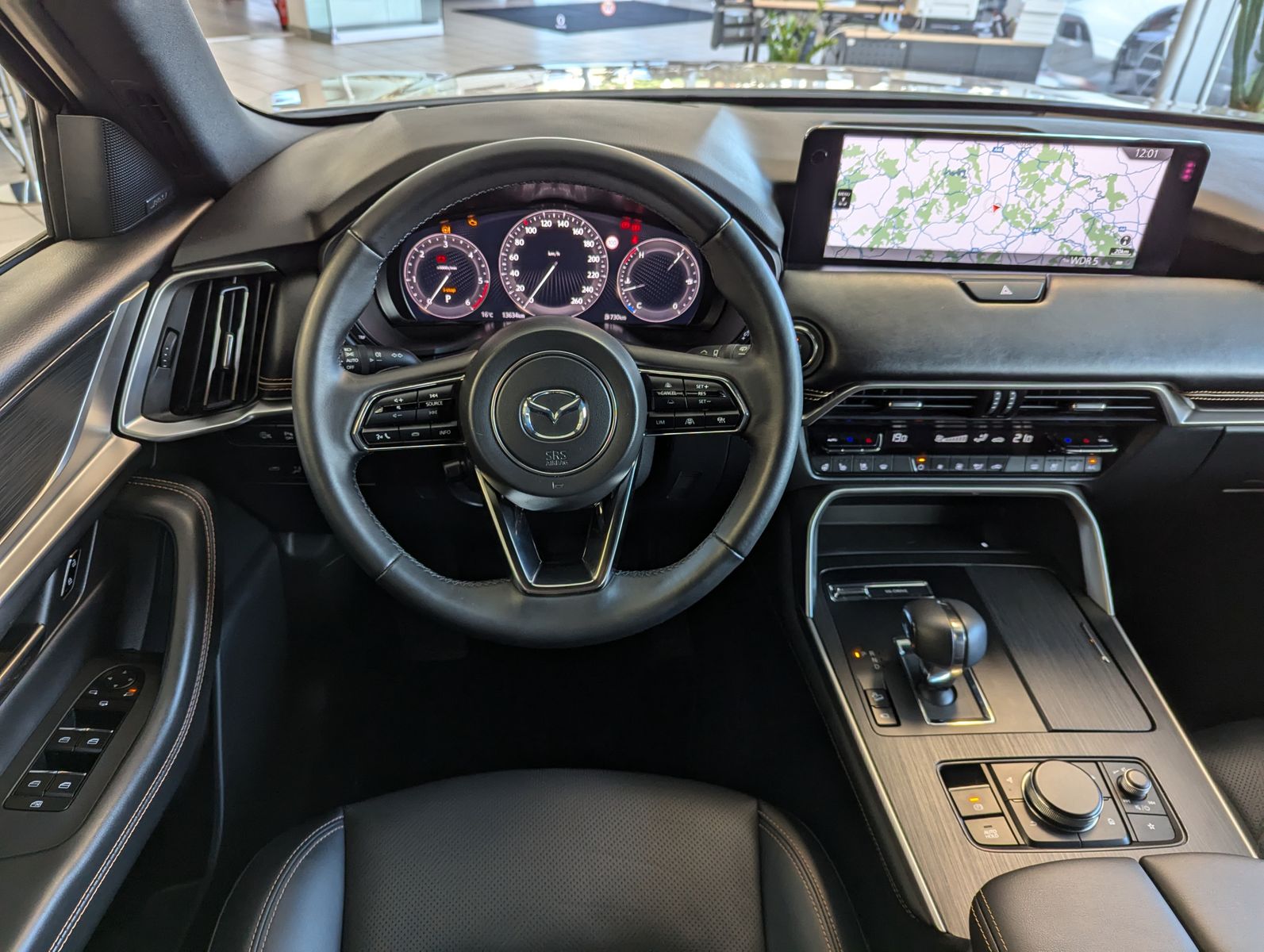 MAZDA CX-60  e-SKYACTIV 254 HOMURA AWD HUD Bose - Image 18