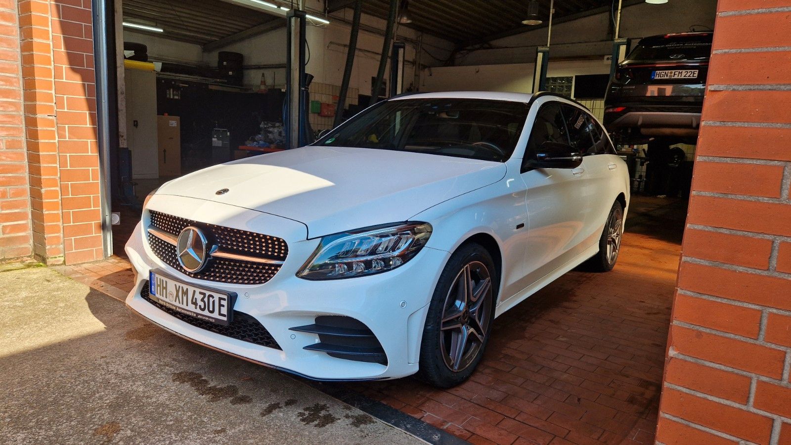 MERCEDES-BENZ C 300 de T AMG-Line Plug-In JungeSterneGarantie