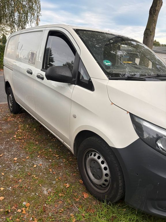Image of Mercedes-Benz Vito