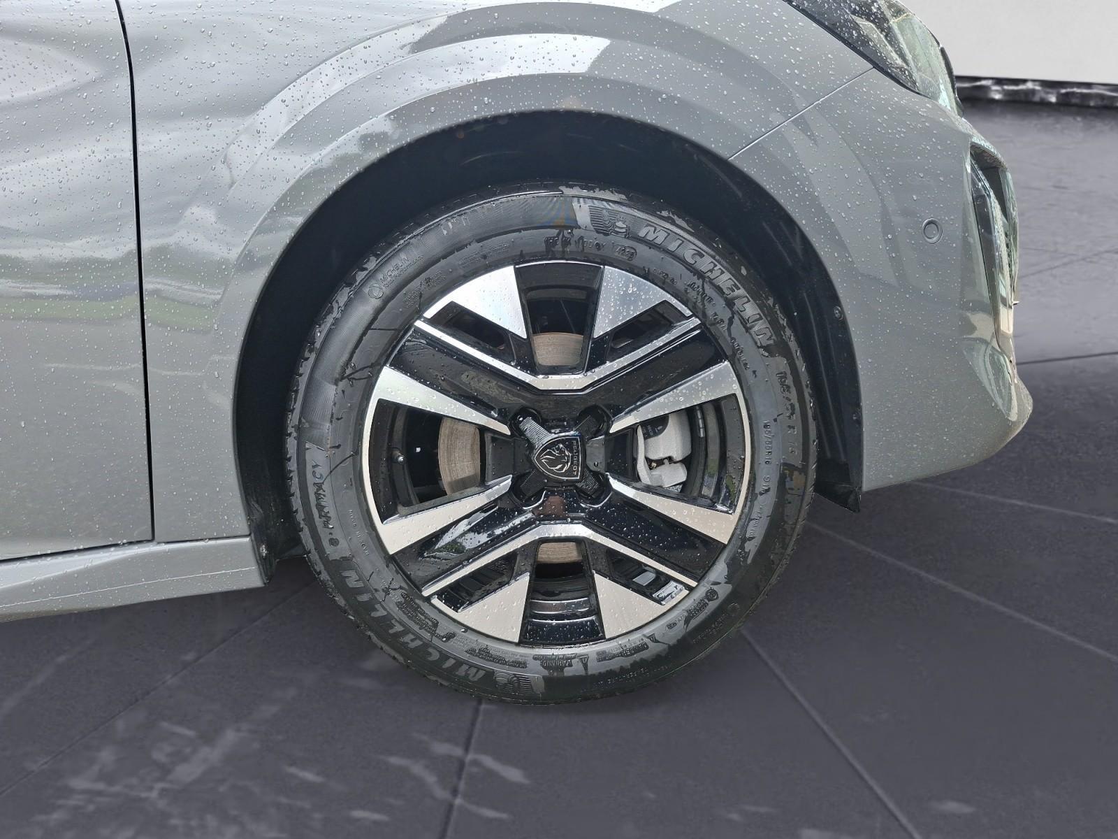 Peugeot 208 ALLURE Benzin 100 AppleCar-Play & Android Au