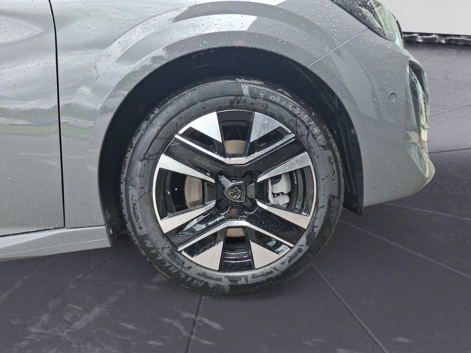 Peugeot 208 - Bild 11