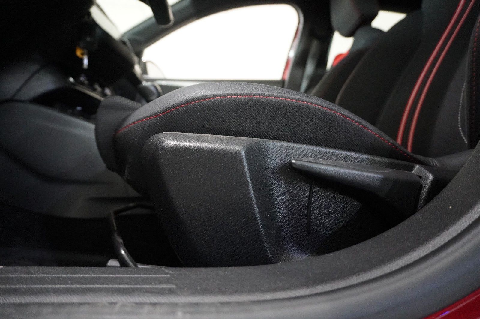 Fahrzeugabbildung Opel Corsa F 1.2T GS LINE NAVI/LED/KAMERA/VIRT./DAB+