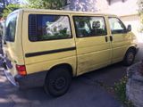 Volkswagen T4 Caravelle 2,5-l-Diesel TDI 75kW Standard - Volkswagen T4 Caravelle: Gelb