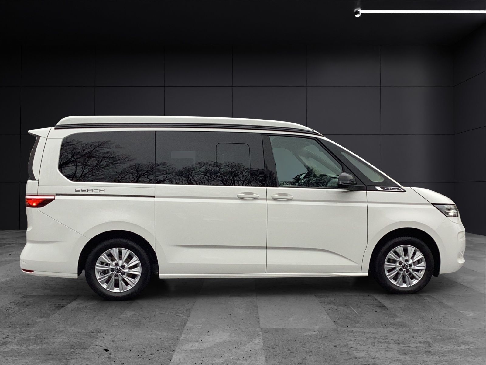 Fahrzeugabbildung Volkswagen T7 California Beach Tour TDI 7-DSG, STANDH. NAVI