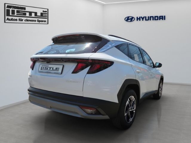 Fahrzeugabbildung Hyundai Tucson Select DCT Navi Digitales Cockpit LED ACC