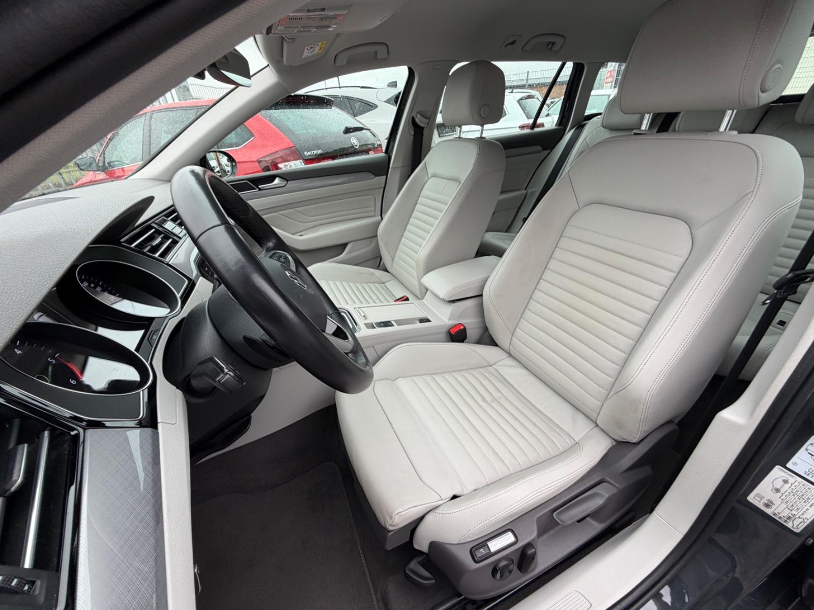 Volkswagen Passat Business LEDER KLIMA LES ALU ́S, миниатюра 11