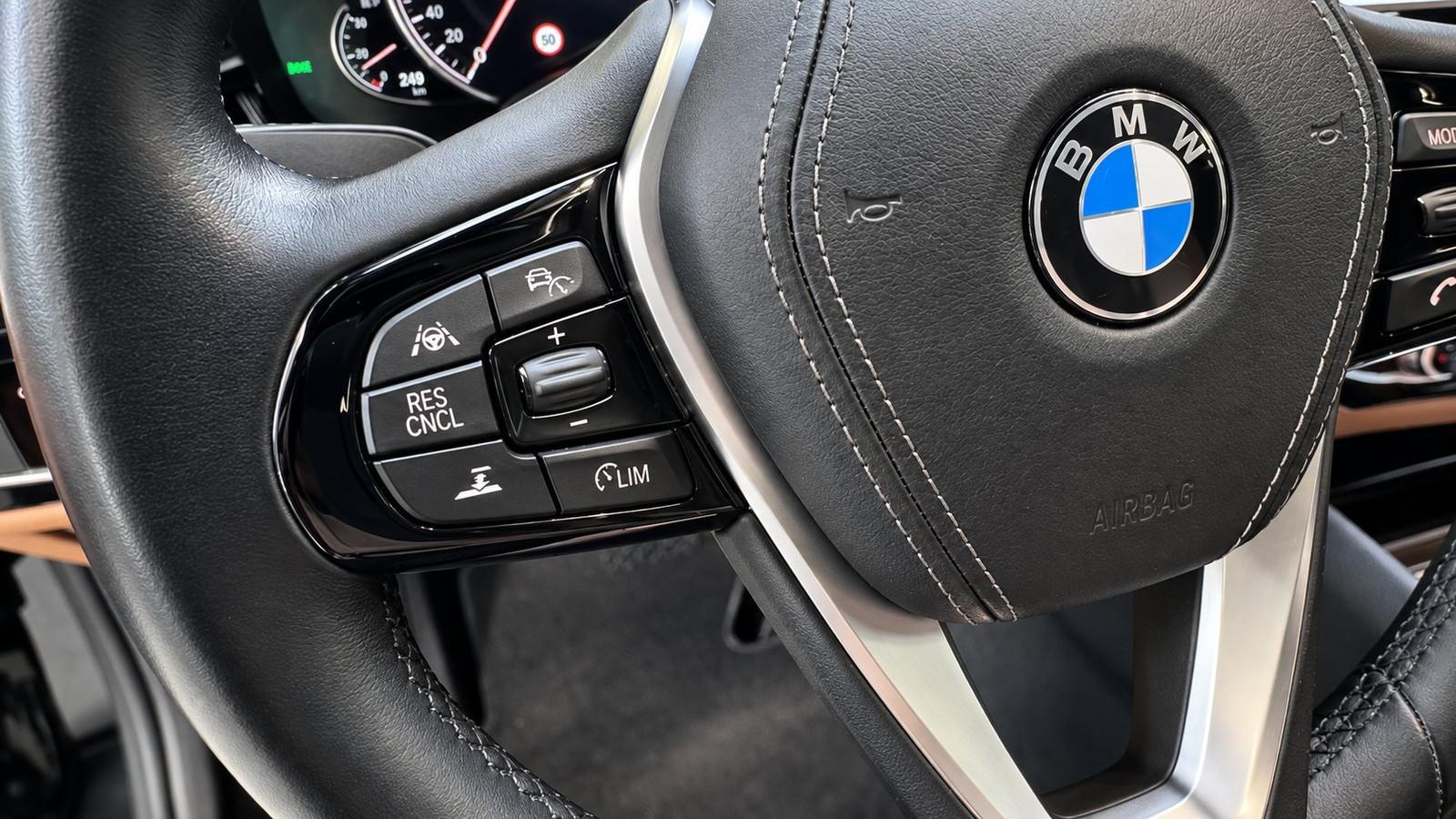 BMW 530i xDrive Touring Aut/SPORT LINE/PANORAMA/KAME