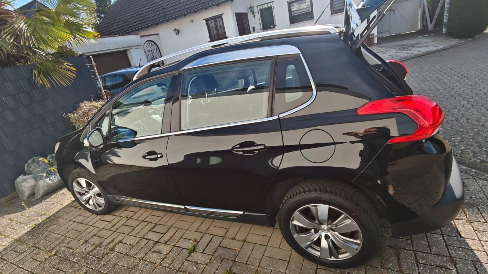 Peugeot 2008 Allure e-HDi FAP 92 EGS6 STOP & START A...