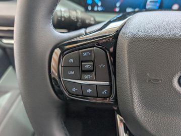 Ford Tourneo Custom L1 Titanium 5Jahre Garantie!*