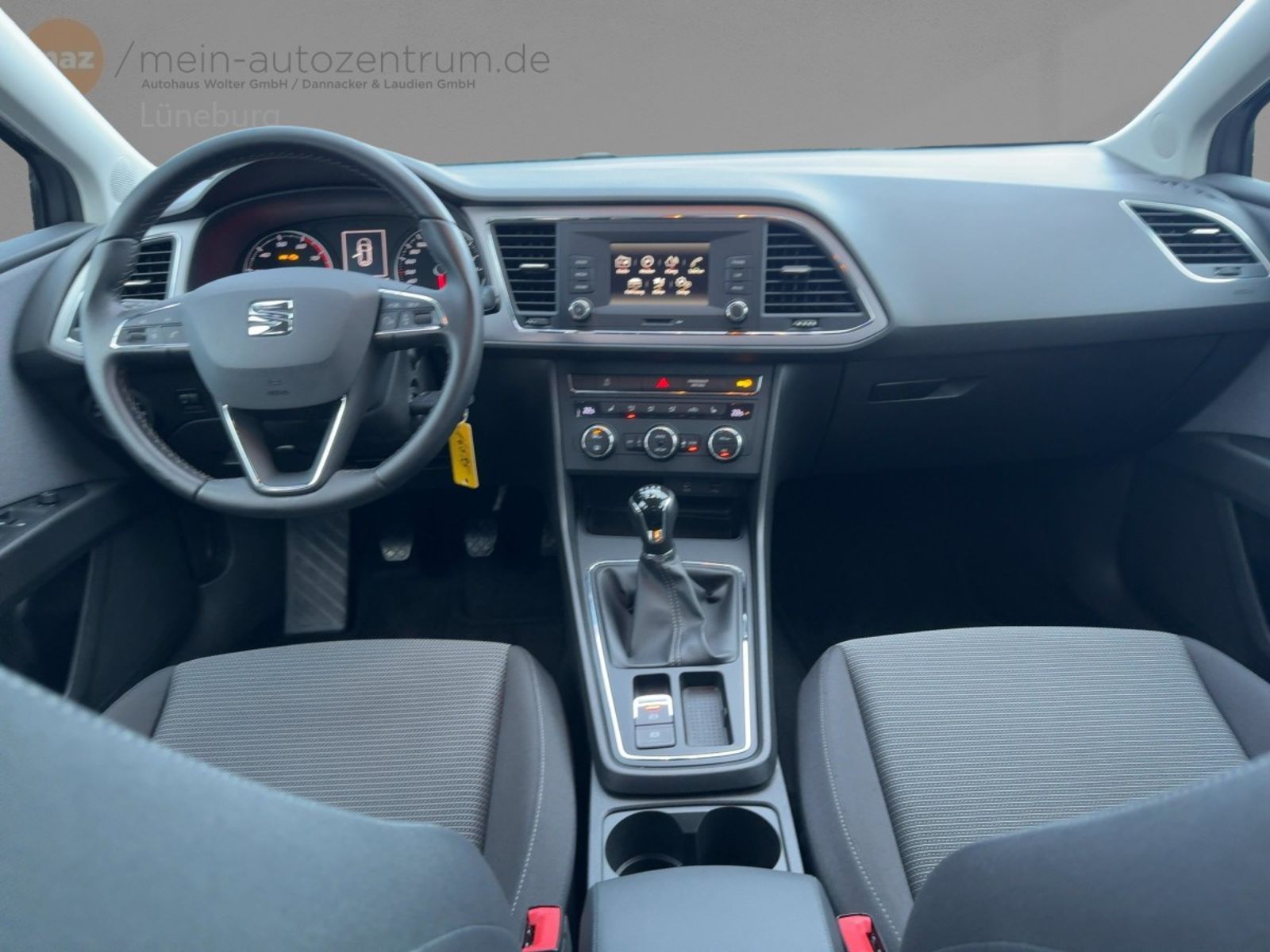 Fahrzeugabbildung SEAT Leon ST 1.2 TSI Style Alu Sitzh. PDC Klima Tempo