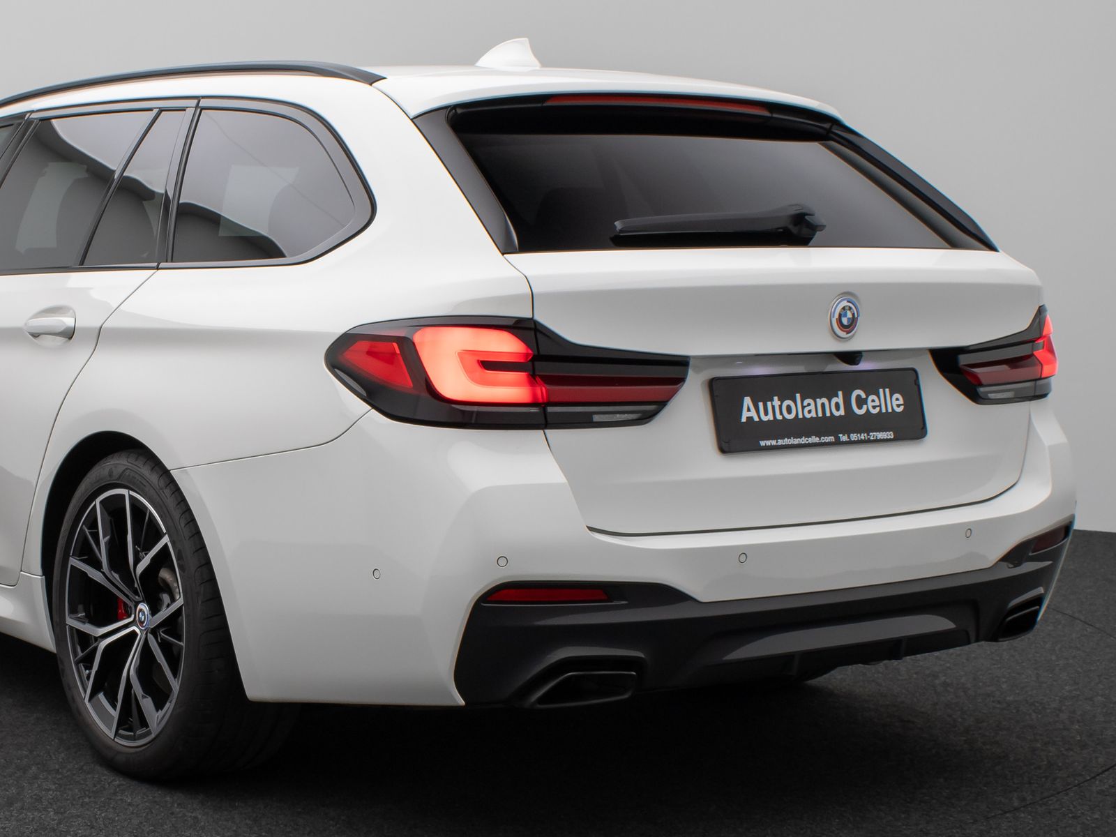 Fahrzeugabbildung BMW 530d M Sportpaket Pro Kamera DAB HiFi Alarm AHK